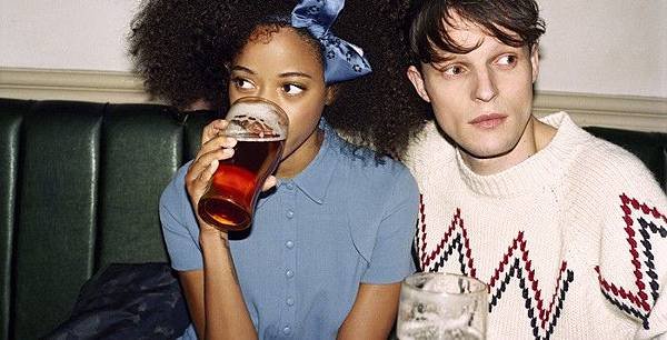 maison-kitsune-fallwinter-2014-lookbook-featuring-kilo-kish-and-tom-burke-11-700x357