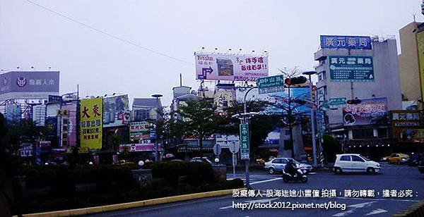 [食記] 嘉義火車站車頭火雞肉飯,35年在地老店火雞肉飯美食 (評價,營業時間,菜單,多少錢,電話,在那裡,地址,推薦,油蔥酥,排骨飯)3