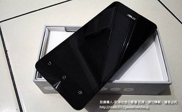 [智慧型手機]華碩ASUS ZenFone5 A501CG開箱文心得分享_體驗試用,手機規格,照相拍照功能,夜拍效果,出貨時間延後終於收到!(耗電測試,2G版,皮套試用,A500CG,現貨販賣,預購,Root教學,方法)012