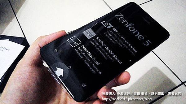 [智慧型手機]華碩ASUS ZenFone5 A501CG開箱文心得分享_體驗試用,手機規格,照相拍照功能,夜拍效果,出貨時間延後終於收到!(耗電測試,2G版,皮套試用,A500CG,現貨販賣,預購,Root教學,方法)011