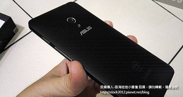 [智慧型手機]華碩ASUS ZenFone5 A501CG開箱文心得分享_體驗試用,手機規格,照相拍照功能,夜拍效果,出貨時間延後終於收到!(耗電測試,2G版,皮套試用,A500CG,現貨販賣,預購,Root教學,方法)016