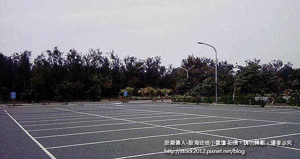 [旅遊] 嘉義東石漁人碼頭美食餐廳推薦: 陽光,白沙,新鮮海產海鮮,暑假寒假活動(食記,景點,民宿,怎麼去,海之夏季,蚵仔煎,外傘頂洲,交通,地址,電話,鯨魚池,看日落,上好吃,停車場)1