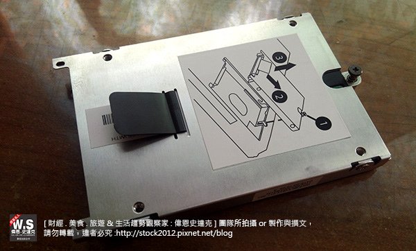 [3C電腦]創見SSD340固態硬碟128G開箱與安裝拆教學圖文實測分析,評價推薦品質(Transcend,保固,維修,傳輸線,mac book air,256G,1TB) (11)