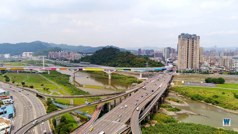 隱大景新店建案新成屋看房賞屋心得  鄰近捷運環狀線的水岸溫泉景觀宅 101美景盡收眼底 (大坪林,景美) (5)