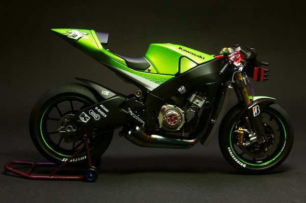 Kawasaki Ninja ZX-RR 068
