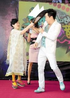 張小燕歡喜作媒 哈林：多列幾個.jpg