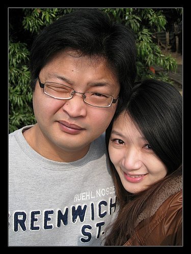 跟老公來一張自拍.jpg