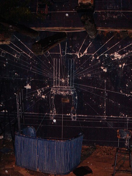 046.JPG