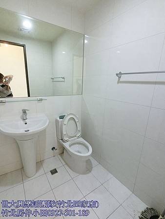 16國賓大悅喜來登遠百朝南店面