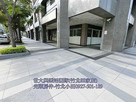 22原美館大面寬15米角店