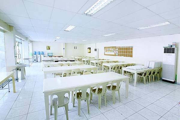 Dining Area.jpg