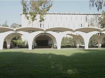 UCR library