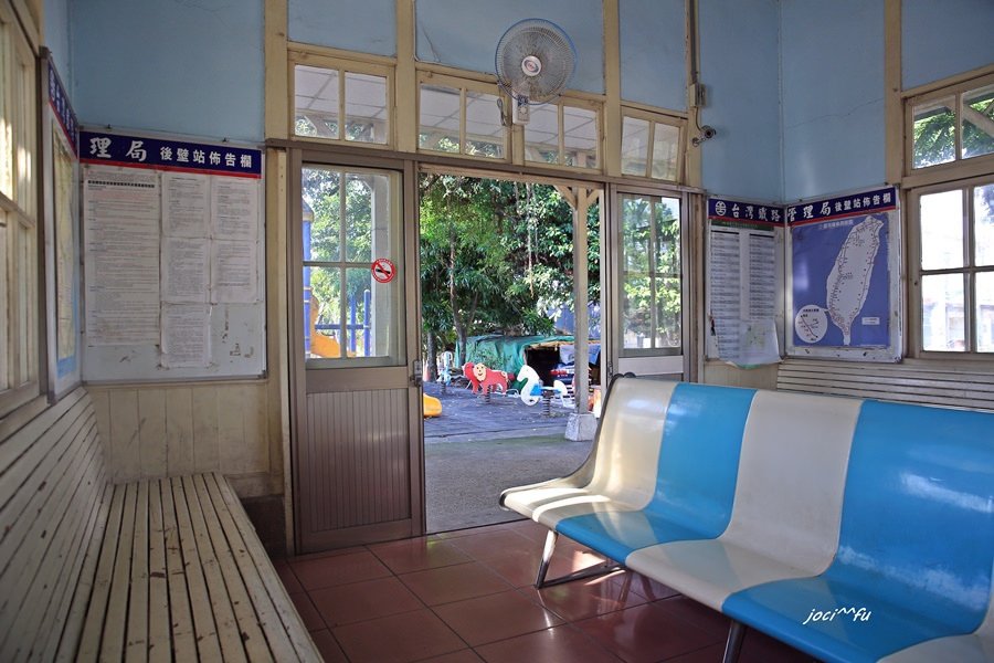 327A2427