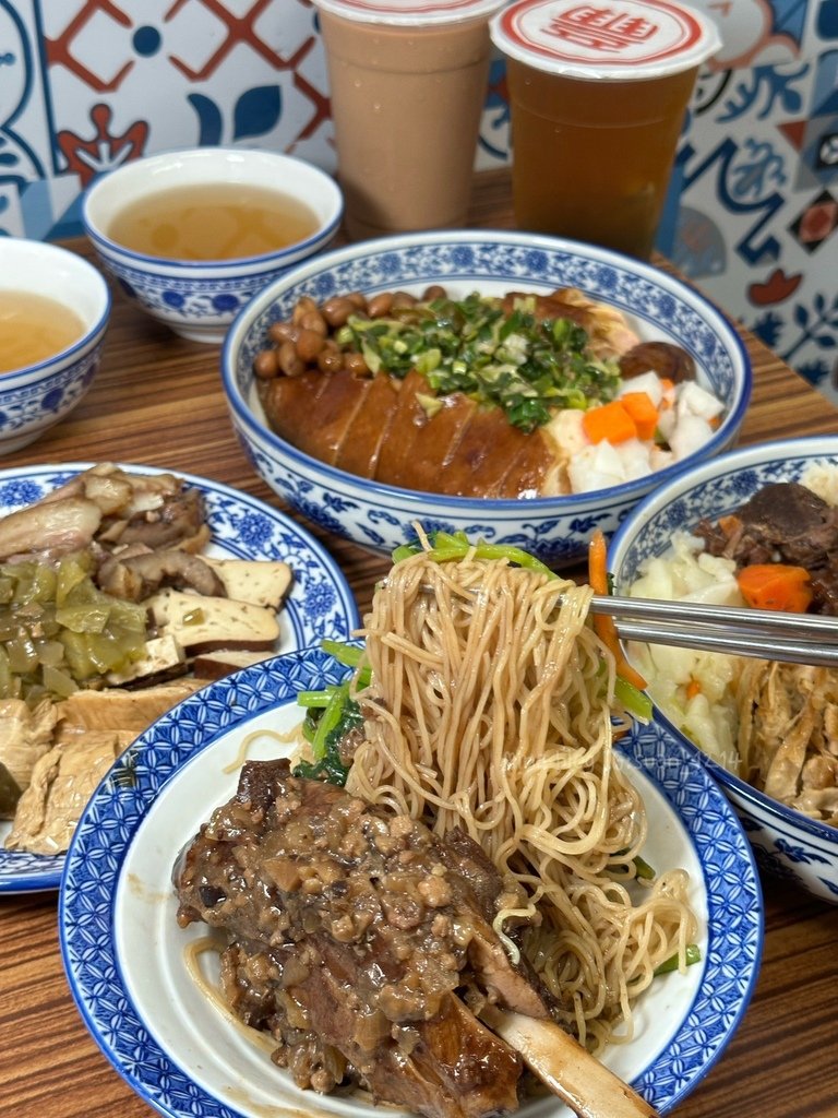 《台北食記》豐雞號｜道地港式油雞｜廣東滷味x不一樣的燒臘店