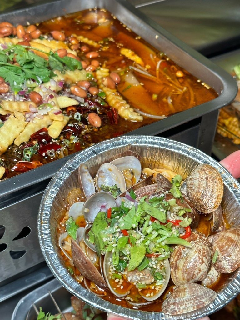 《台北食記》觀音橋燒烤｜重慶道地美食｜超特別露營風用餐環境