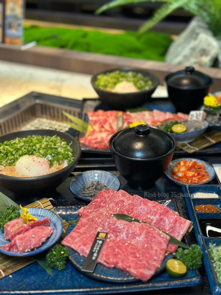 《台中食記》燒肉smile｜極黑風格個人燒肉｜#新店報報 🖤