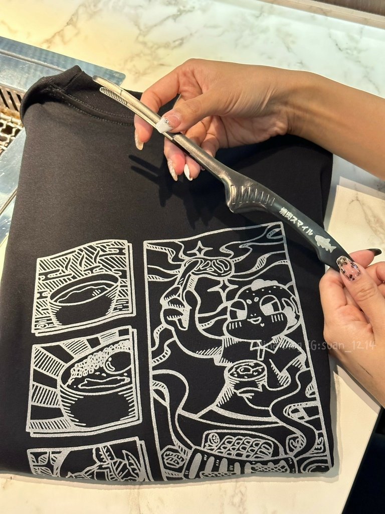 《台中食記》燒肉smile｜極黑風格個人燒肉｜#新店報報 🖤