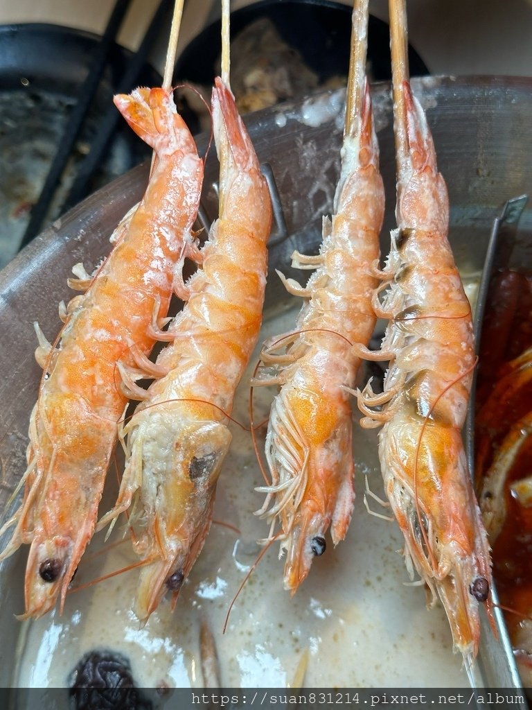《新北食記》串一串,串串鍋｜只要$10元の串串鍋｜道地川味麻