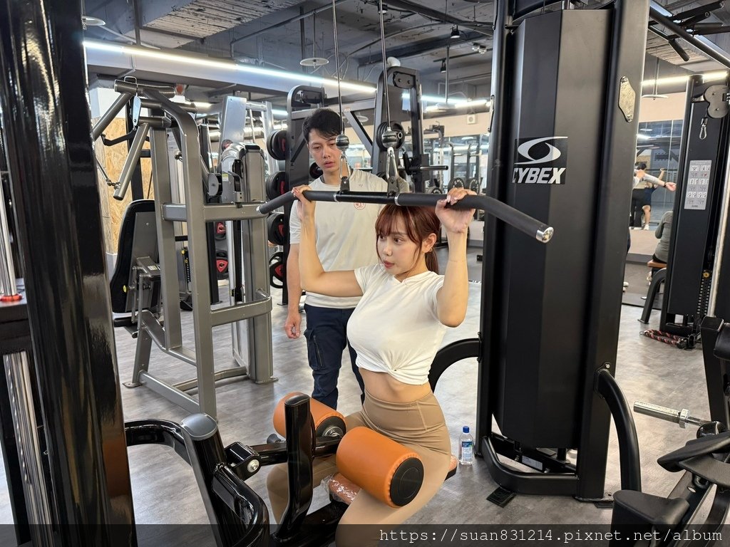 《開箱健身房》宅健身Ｚworkout｜中山區新開幕健身房 ×