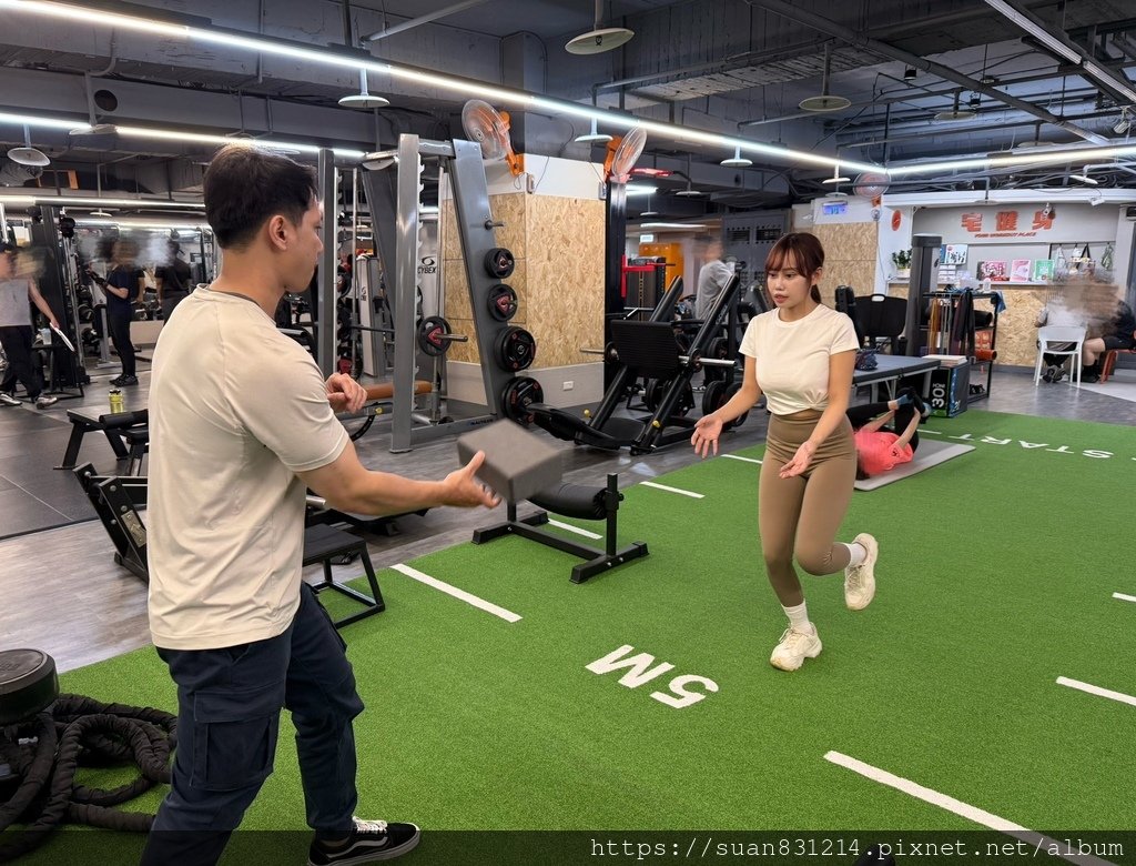《開箱健身房》宅健身Ｚworkout｜中山區新開幕健身房 ×