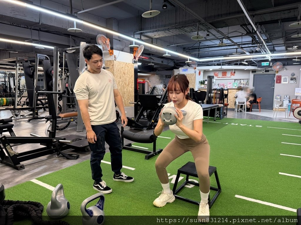 《開箱健身房》宅健身Ｚworkout｜中山區新開幕健身房 ×