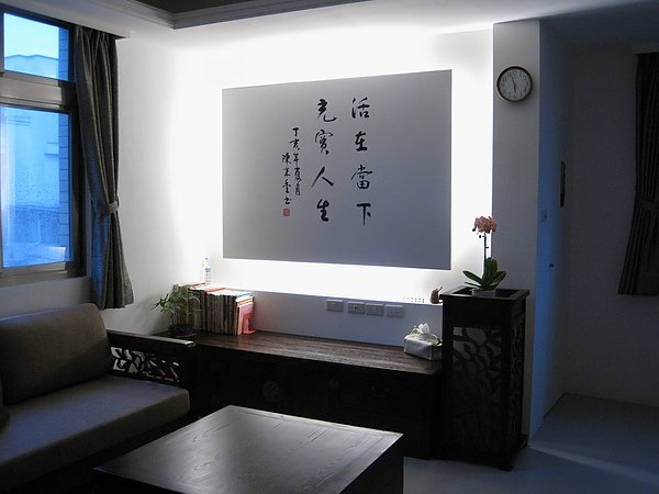 有背景燈，很適合拍照.JPG