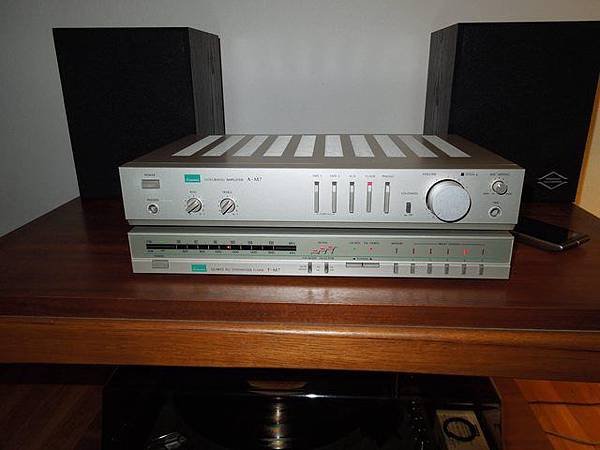 SANSUI AM-7 擴大機