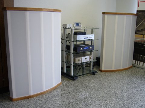 Acoustat MONITOR 4.jpg