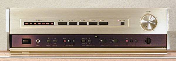 Accuphase C-222.jpg