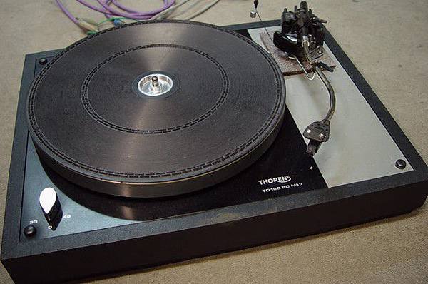 THORENS TD-160MK II BC.JPG