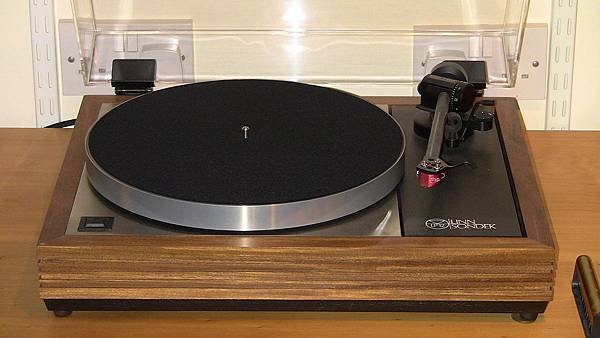 Linn LP-12VALHALLA.JPG