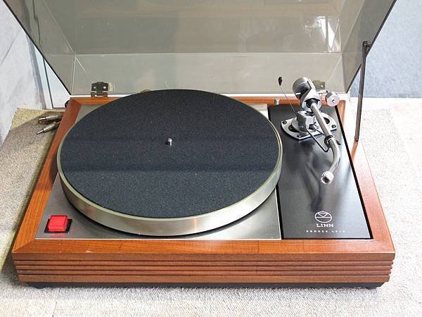 Linn LP-12-02.jpg