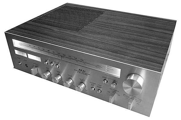 AKAI AA-1040.jpg