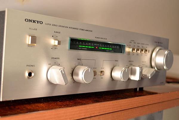 ONKYO A-7070.jpg