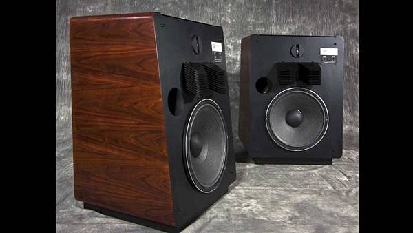 JBL L300.jpg