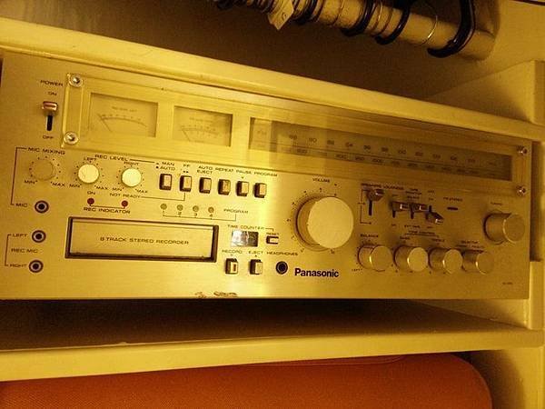 Panasonic RA-6800.jpg