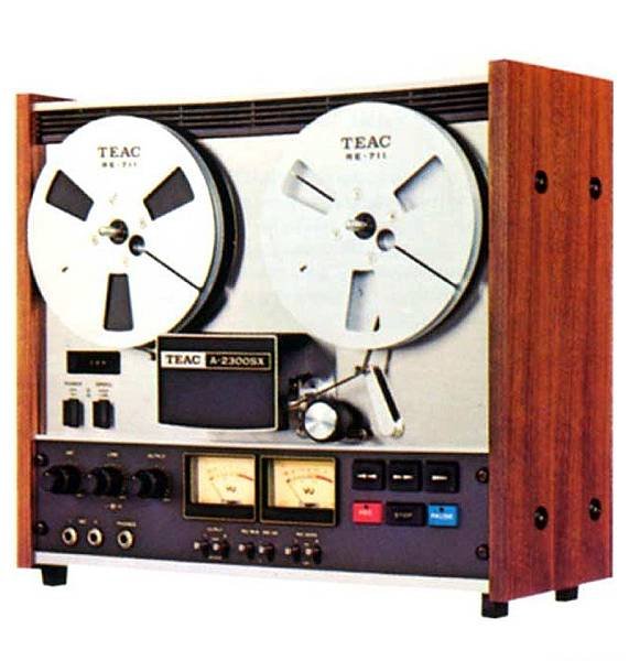 TEAC A-2300SX.jpg