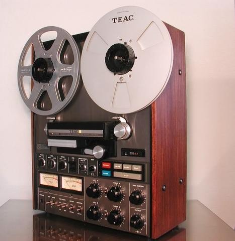 TEAC A-7300-2T.jpg