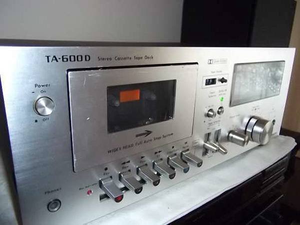 ONKYO TA 600D.jpg