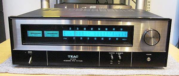 TEAC AT-100FM.jpg