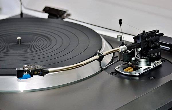 Technics SL-151 MK II.jpg