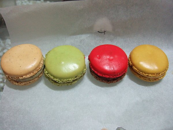 4/13 PH Macaron