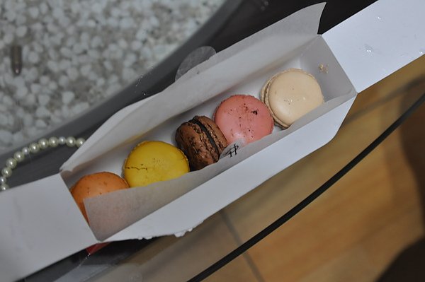 4/13 PH Macaron