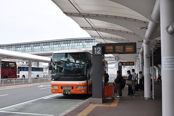 limousine bus