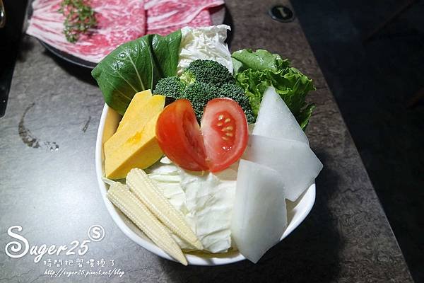 東區老鼎旺麻辣火鍋18.jpg