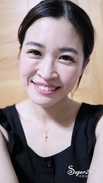 CINQUAIN 3D光感精華粉底SPF50 28.jpg