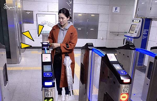 頸掛手機綁二代卡套22.jpg