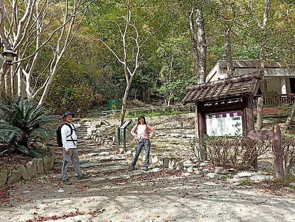 3花蓮太魯閣綠水(合流)步道.jpg