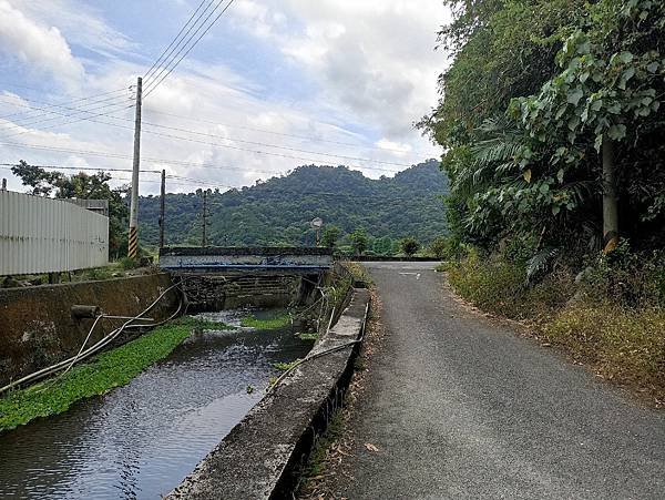 8宜蘭員山水圳生態步道.jpg