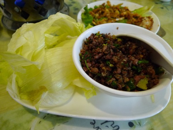 特味肉~看起來不怎麼樣但是很下飯!